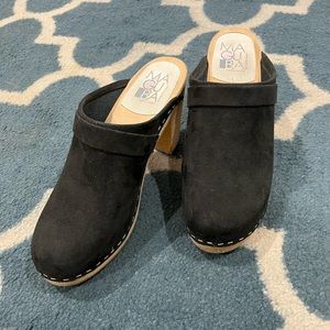 Maguba Swedish black clogs size 39